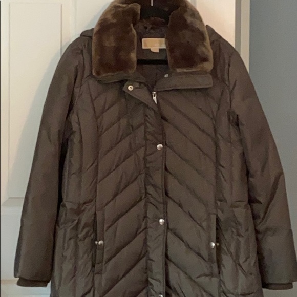 Michael Kors Olive Hooded Chevron Puffer Coat - Picture 2 of 7